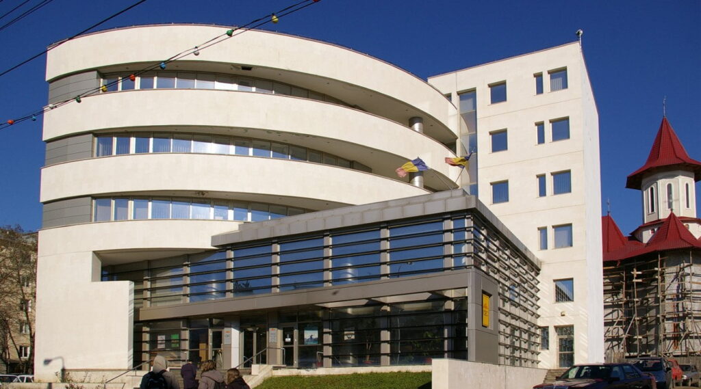 Vînzarea CEC-ului pe doi lei a început de la Suceava