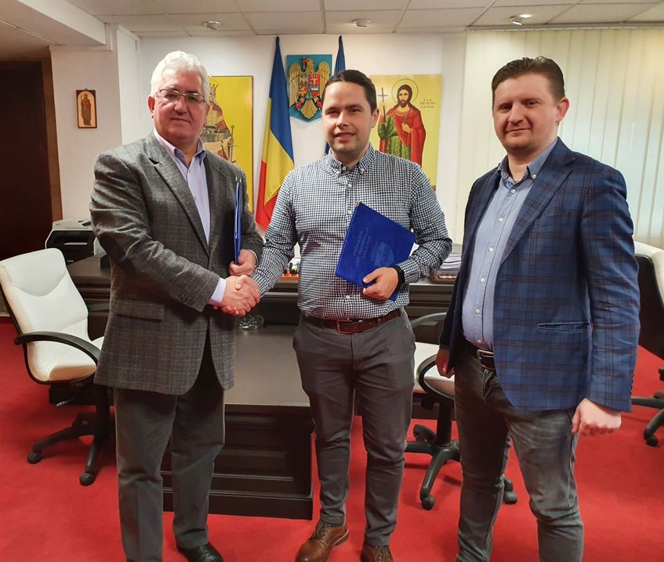 Canalizare pe trei străzi din Burdujeni Sat