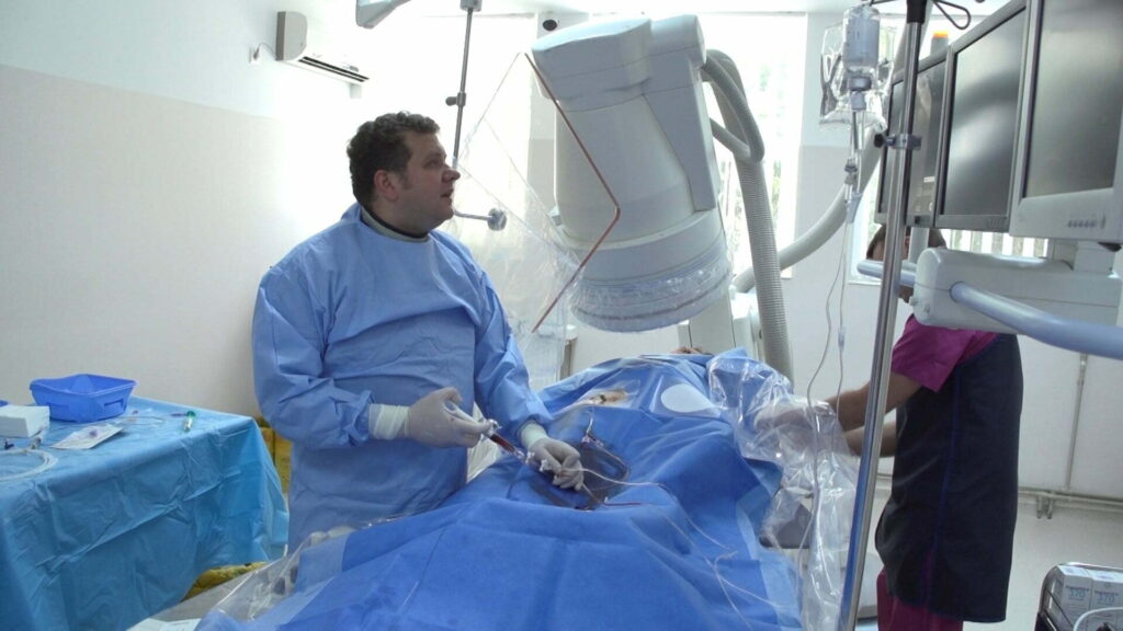 Medicul Roberto Haret: Vă rog frumos, nu vă atingeți de acest spital!