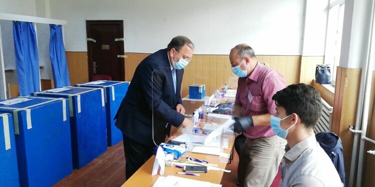 Flutur, reales cu 106.788 de voturi
