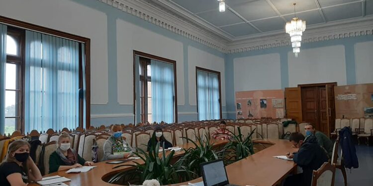 USV: Cursuri hibrid la lectoratul de la Cernăuți