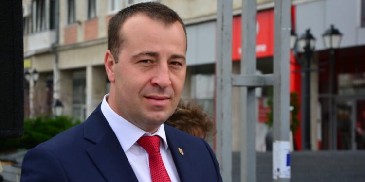 Dezinfectanții pentru blocuri, treaba asociațiilor