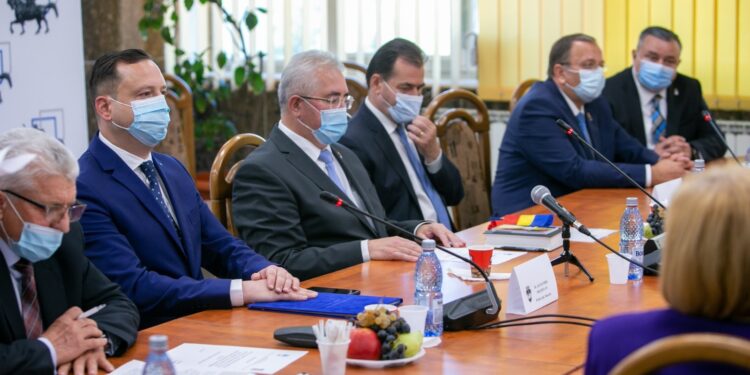 Orban și Bode, mîine, la Rădăuți