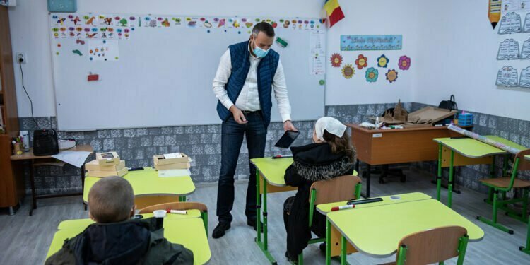 O mînă întinsă pentru copiii de la Școala Primară Osoi