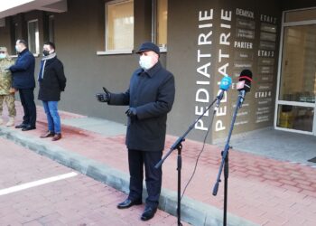Flutur a făcut bine că a stat departe de spital