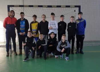 130 de copii, legitimați la clubul de handbal al universității