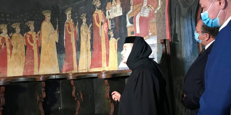 Nu și-a luat nasul la purtare, a rămas ministru