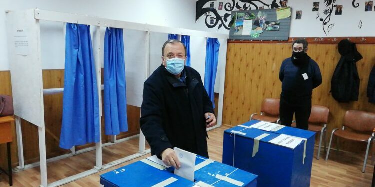 Flutur, mîhnit de rezultatul obținut de PNL Suceava la parlamentare