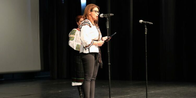 Centrele mari pentru adulți, înlocuite de centre mici