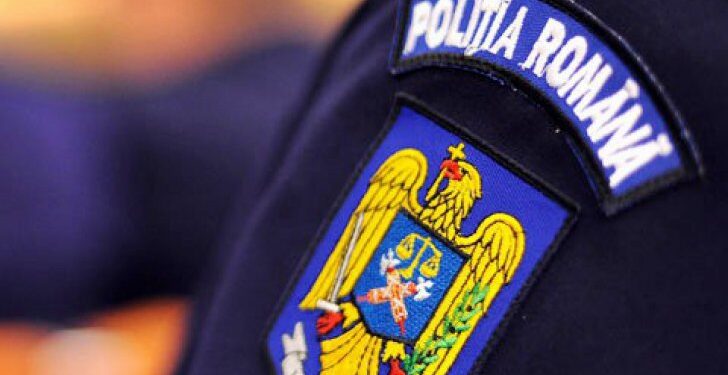 Petrecere într-o cameră de hotel întreruptă de polițiști