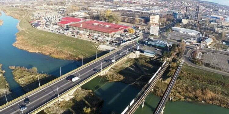 Rețelele de apă și canal, extinse în 14 localități