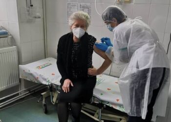 Campanie de vaccinare în 9 centre