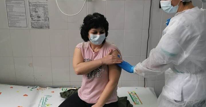 Siret: Jumătate dintre angajații spitalelor, rețineri față de vaccin