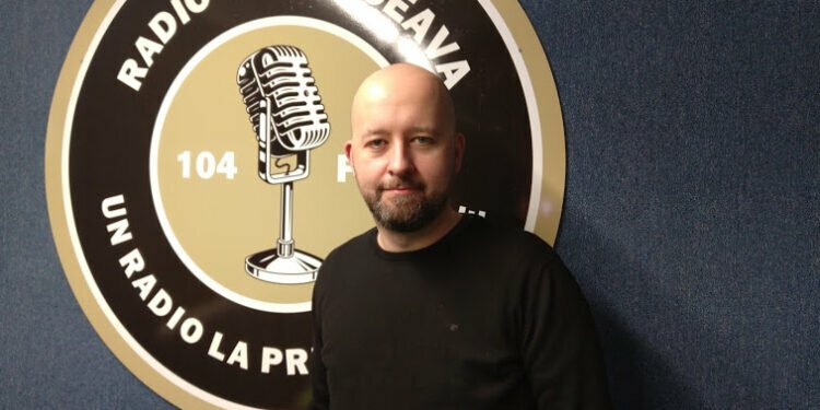 Dr. Andrei Costea: Prea mult telefon, probleme cu spatele pentru copii