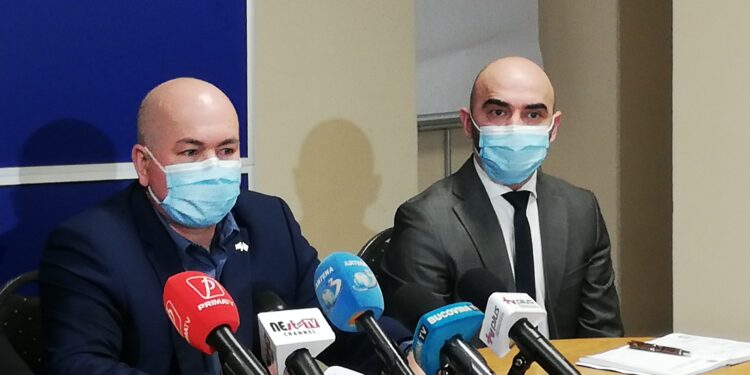 Domnule Cimpoeșu, sunați-l pe domnul Dimian