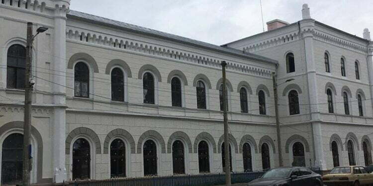 Și Suceava are gară de nord, nu doar Bucureștiul