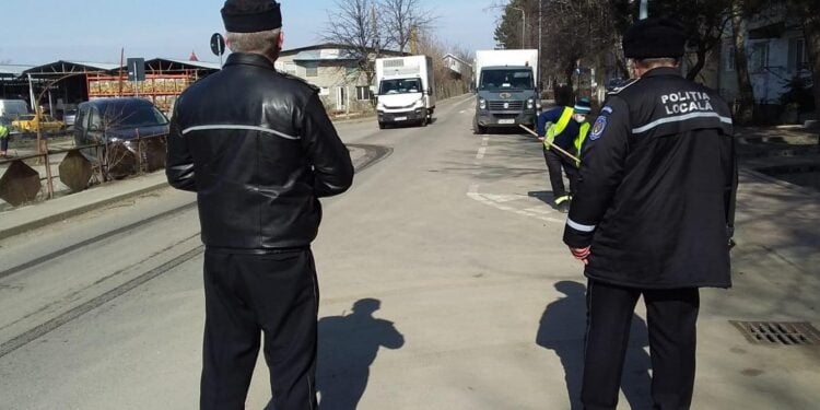 Cu pantalonii peticiți în fund nu există prestanță