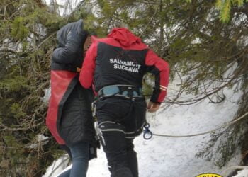 6 persoane blocate pe Rarău, recuperate
