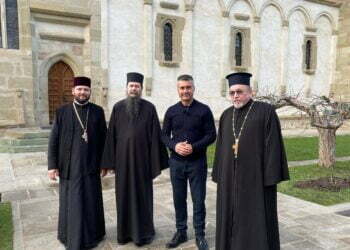 Ambasadorul Israelului, fascinat de Mănăstirea Putna