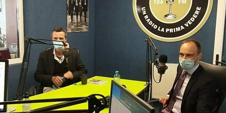Reprezentantul OIF și un jurnalist francez, încîntați de Suceava