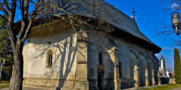 Concurs de desene pe asfalt, la Mănăstirea Bogdana