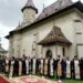 Sute de credincioși, la un an de la moartea Înaltului Pimen