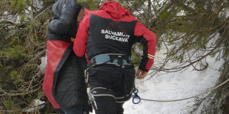 Salvamont: Traseele montane, abordate cu prudență