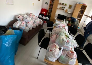 ”Euroactiv”, cadouri pentru copiii din două centre