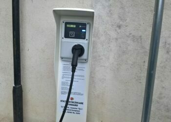 Licitație: 7 stații de încărcare, 7 oferte