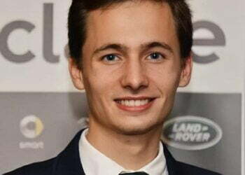 La 4 ani a plecat din Grănicești, la 19 ani candidează în Portugalia