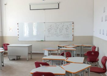 Vacanța de vară mai scurtă, o soluție