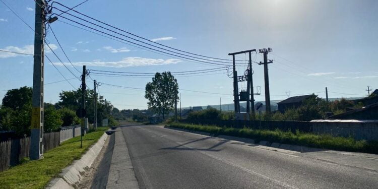 Investiții în rețelele electrice, la Iaslovăț și Drăgușeni