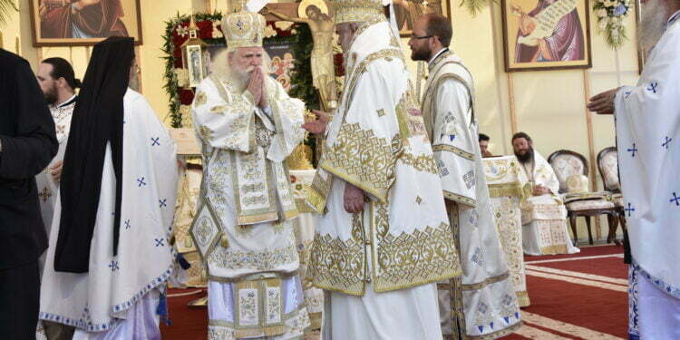 Le retrage Înaltul Calinic distincțiile sau nu?