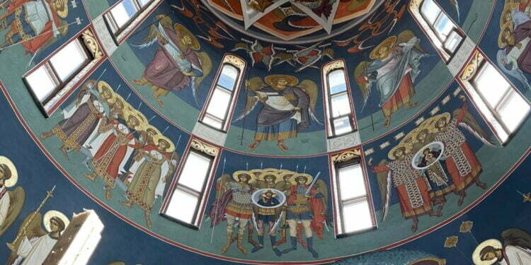 Pictura de la Catedrală ”înaintează bine”