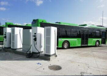 Autobuze electrice noi, mai mulți călători