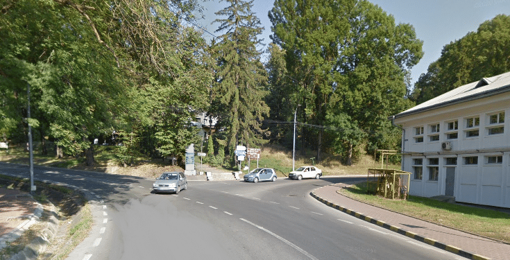 Giratoriu la ieșirea spre Ipotești