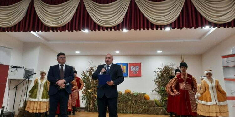 Prefectul Cimpoeșu, la Sărbătoarea Roadelor