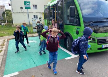 Program-pilot: Autobuz pentru elevii Școlii 10