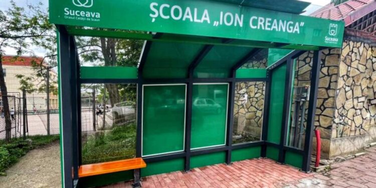 Cușnir: Noile stații de autobuz, lipsite de utilitate