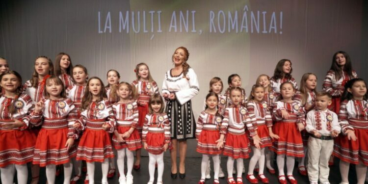 38 de copii din Suceava și Botoșani, cîntec pentru Ziua României