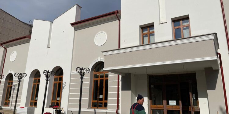 Ghervazen Longher: După 100 de ani nu ne permitem să distrugem sala de spectacole
