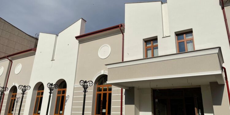 Ghervazen Longher: După 100 de ani nu ne permitem să distrugem sala de spectacole