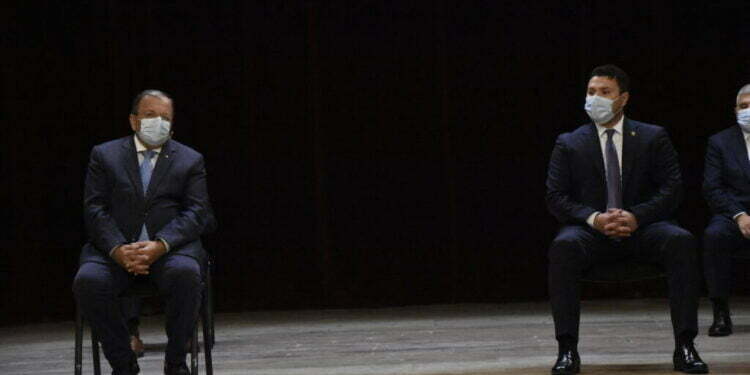 Loghin, aproape să-i facă statuie lui Flutur