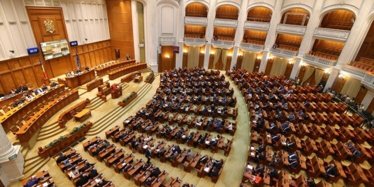 Puneți pe cineva să ”cotcodăcească” în locul dumneavoastră