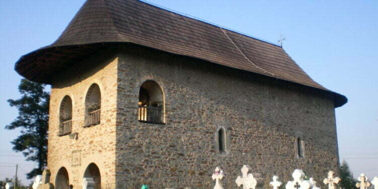 Mănăstirea „Duminica Tuturor Sfinților”, pentru călugări. Lăcaș de cult apreciat de Simion Florea Marian și de Nicolae Iorga