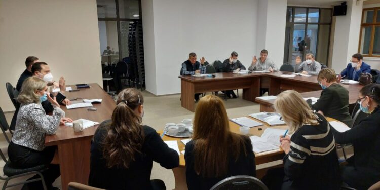 Comisia Județeană de Fond Funciar: 21,3 de hectare de pădure, pentru 11 persoane fizice și o persoană juridică