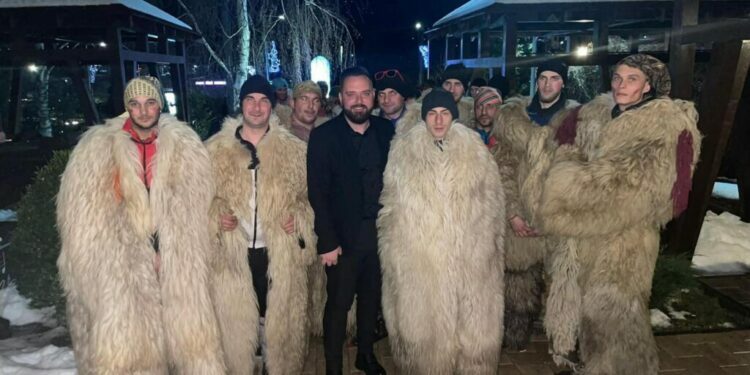 Cu gîndul la voturile sucevenilor, Piedone jr. se dă sucevean