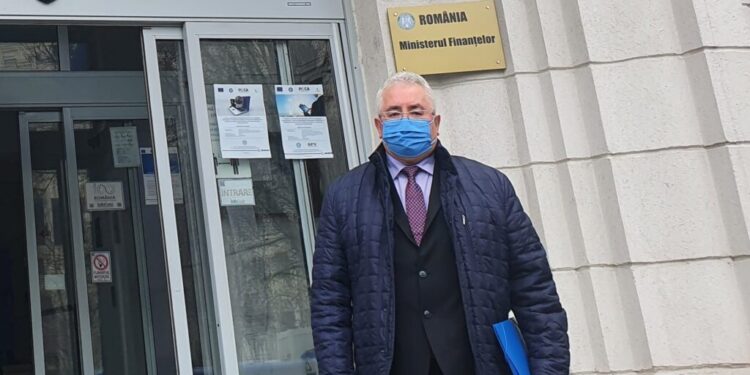 S-a semnat protocolul pentru documentația tehnică pentru drumul expres A7. În ceea ce privește sala polivalentă nu sînt contestații. De aceea, e posibil ca vineri să fie semnat contractul pentru realizarea sălii