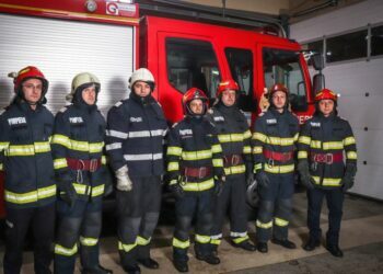 Pompierii Ichim, Galan, A. Cucu, B. Cucu, Moroșanu, Mihăiescu și Palievici, primii care au ajuns la incendiul de la Spitalul Județean