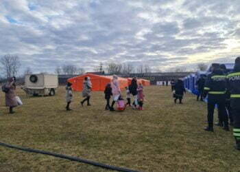 Colegiul Farmaciștilor Suceava, o masă caldă pentru 150 de refugiați de la tabăra din Siret